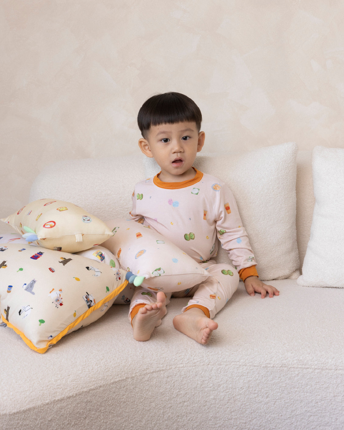 Lil' Snuggles Pillow + Case (Pasar Malam)