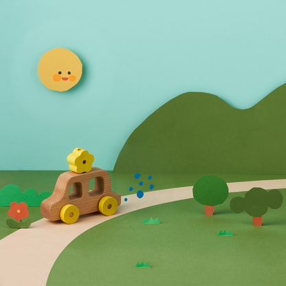 Wooden toy car (oioiooi)